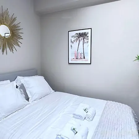 Apartamento 1616 - *